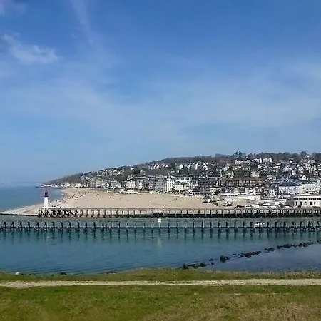 Les Marinas Vue Deauville