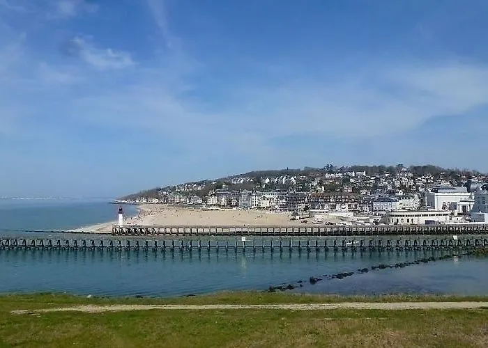 Les Marinas Vue Deauville